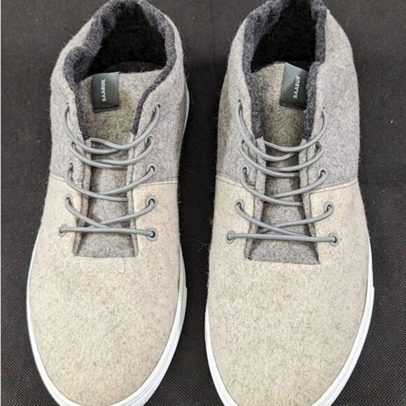 Men's Size 9 Baabuk Sky Wooler Casual Shoes NWOT - Picture 1 of 3
